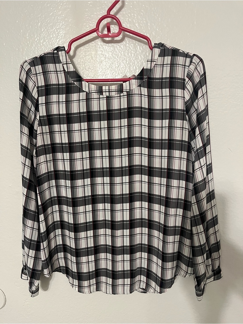Loft Black & White Plaid Long-Sleeve Women's Top